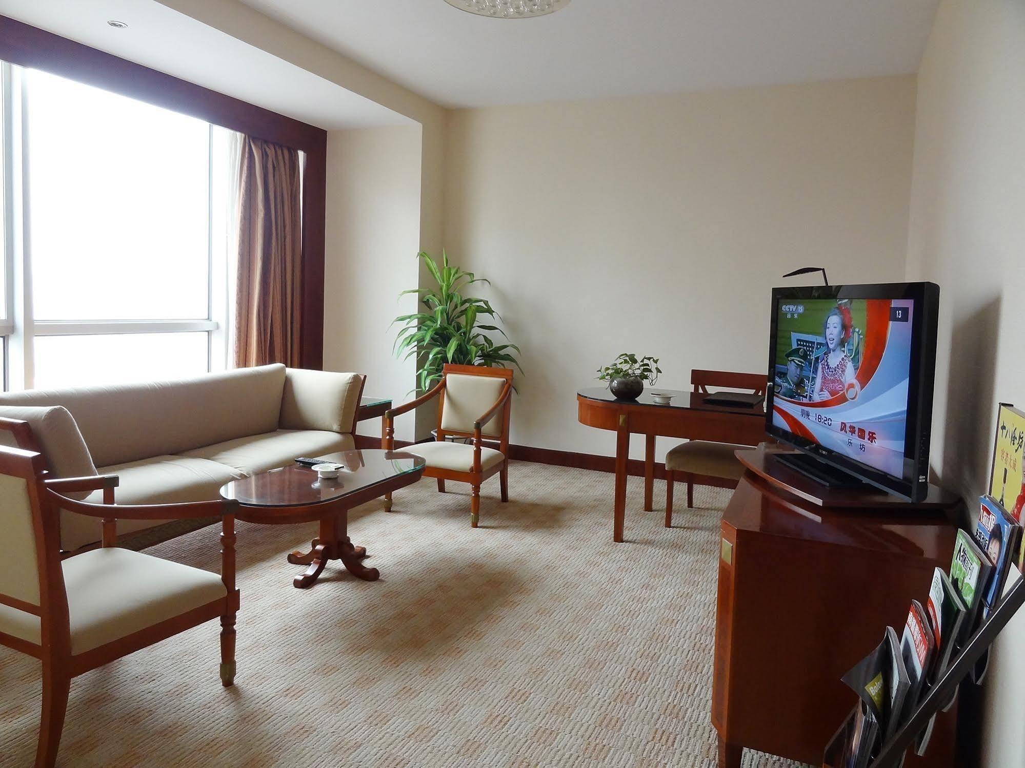 Shijiazhuang Yanshan Hotel Exterior photo